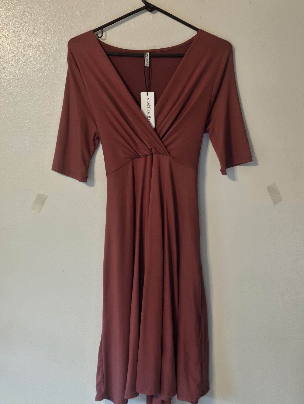 Mother Bee Maternity Mauve Dark V-Neck Midi Dress NWT Size M Tie Back